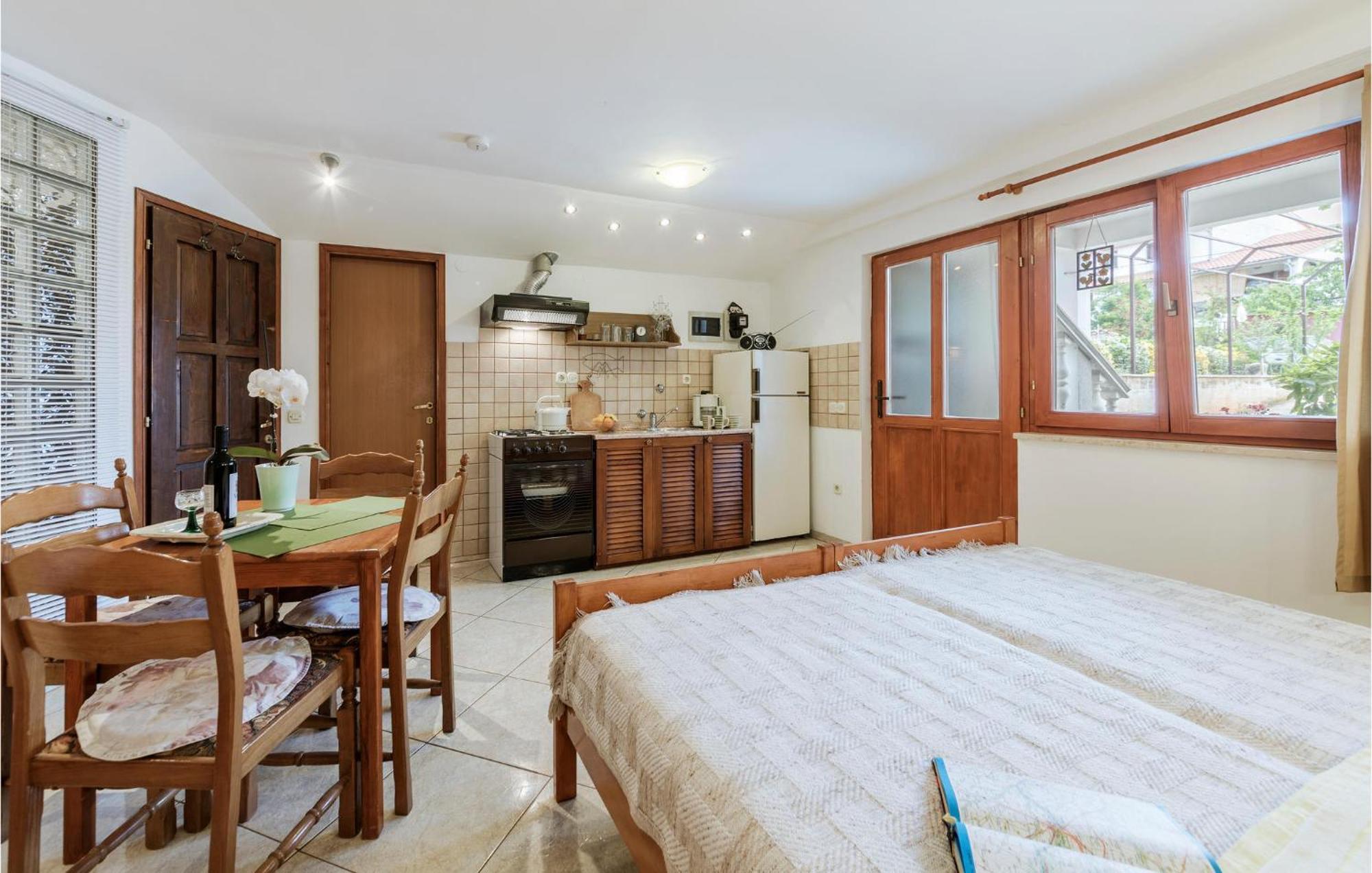 Awesome Studio In Pula With Wifi Екстер'єр фото