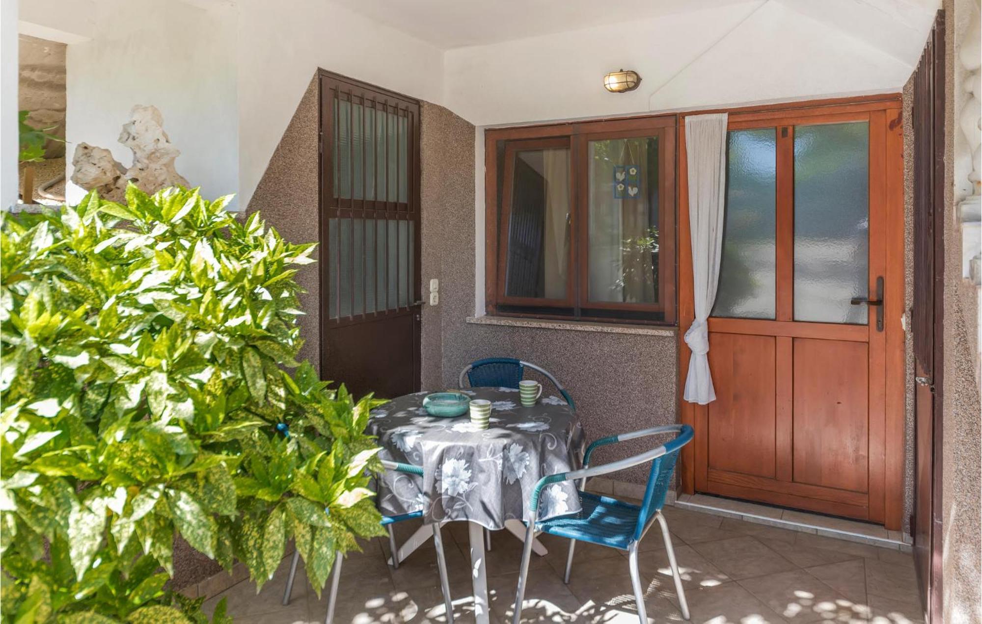 Awesome Studio In Pula With Wifi Екстер'єр фото